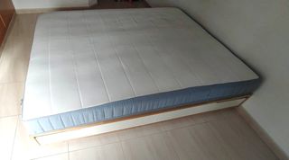 Cama doble Ikea Mandal madera