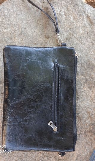 Bolso de mano negro