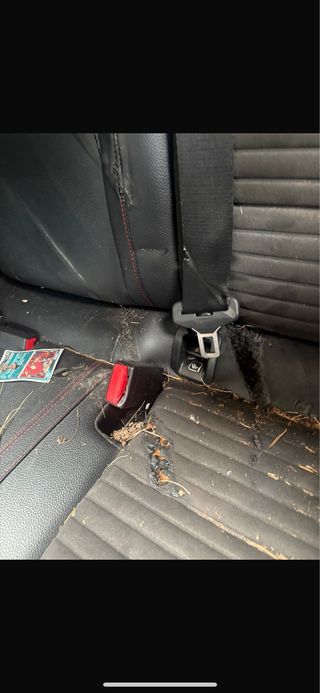 Asientos Mercedes CLA AMG W117 tienen quemaduras 