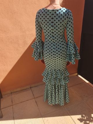 Lote Traje de flamenca/gitana + complementos