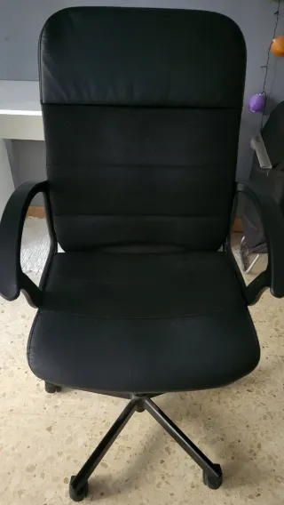 Conjunto de escritorio y silla oficina