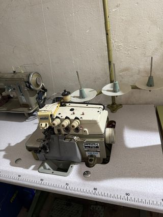 Máquina de coser DAEWOO DLS-600