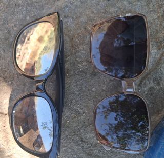 Gafas de sol negras y marrones cada una 5 euro