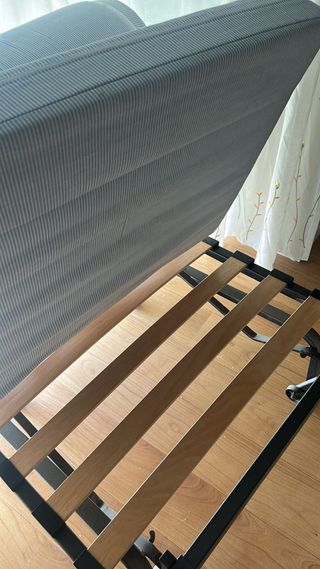 Sillón Cama Gris y Blanco