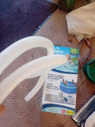 Piscina CRIVIT 2000L con bomba filtrante