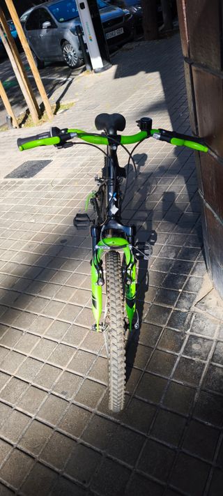 Bicicletta Btwin 20 nera e verde