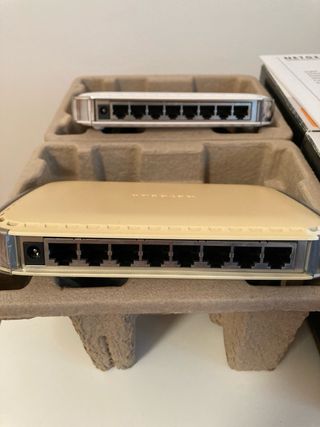 2 Switch Netgear GS608 v3