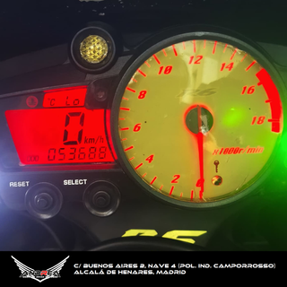 YAMAHA YZF R6 2006 €60/MES S/E