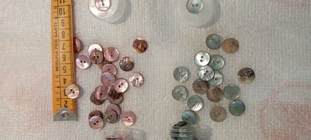 5 tubos botones nácar natural azul y rosa