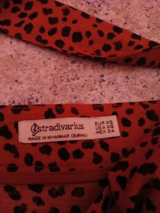 Falda marrón con topitos negros