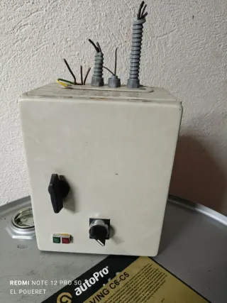Armario de control eléctrico