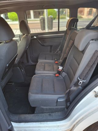 VOLKSWAGEN Touran 2.0 TDI 140cv Sport 5p