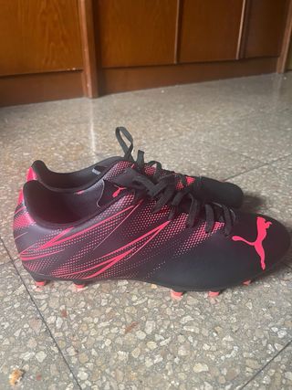 Zapatillas Fútbol Puma Negras Rojas