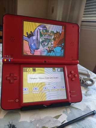 edicion limitada Nintendo DSi XL Roja