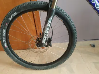 Bicicleta de Montaña kona M mejorada f.hidraulicos