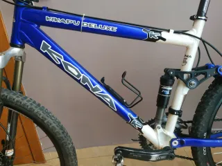 Bicicleta de Montaña kona M mejorada f.hidraulicos