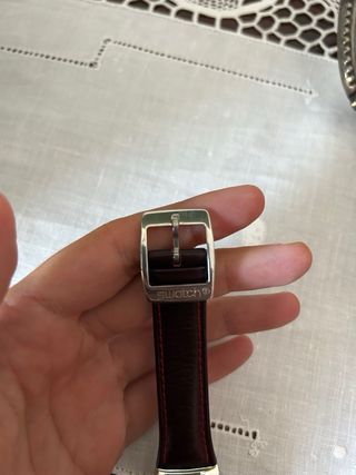 Orologio Swatch Irony Unisex Rosso Marrone