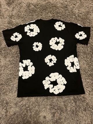 T-Shirt Denim Tears Nera con Stampa Floreale Bianc