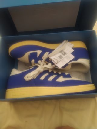 Zapatillas Adidas Centennial Lo 00 Morado/Blanco