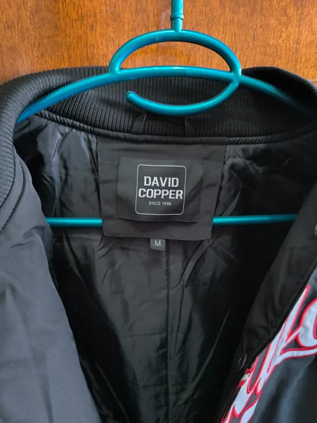 Cazadora David Copper Talla M Negra y Roja