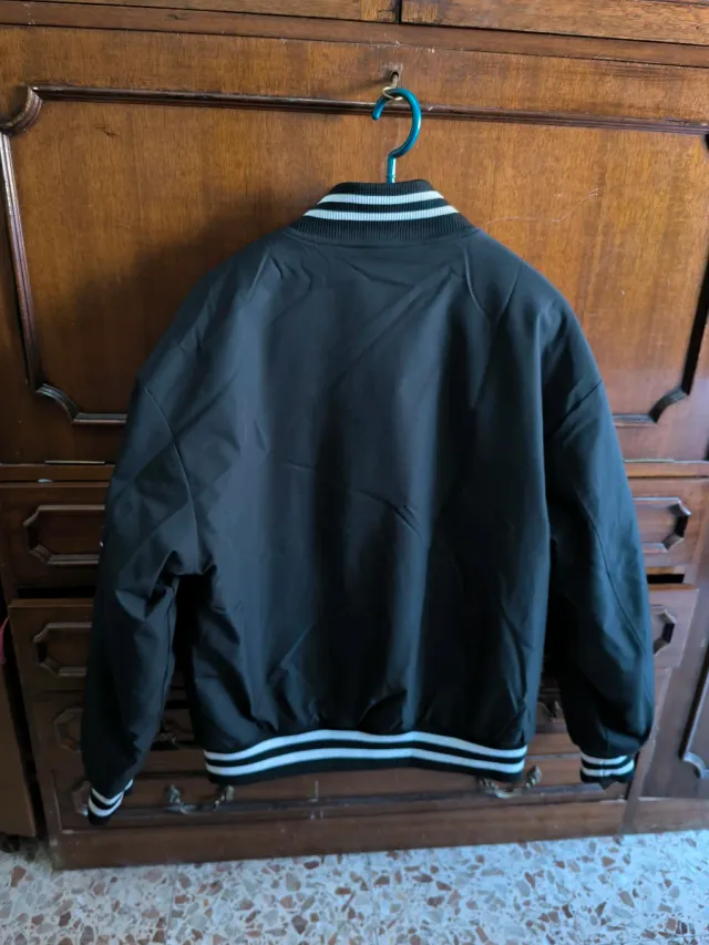 Cazadora David Copper Talla M Negra y Roja