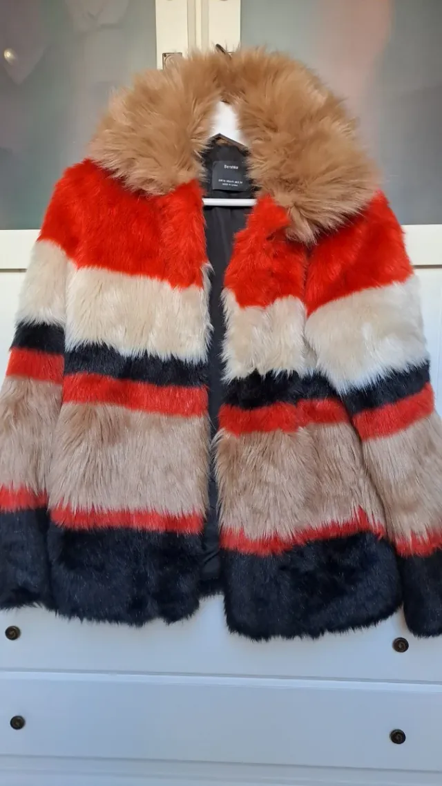 Chaquetón pelo Bershka rayas XS