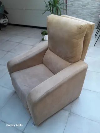 Sillón reclinable beige tela