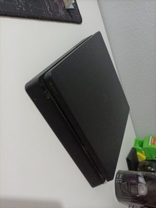 PS4 Slim (PlayStation 4) Negra
