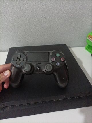 PS4 Slim (PlayStation 4) Negra