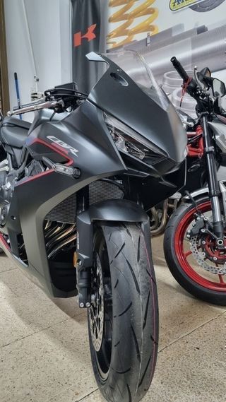 2025 OFERTA HONDA CBR650R MIRA DESCRIPCIÓN 