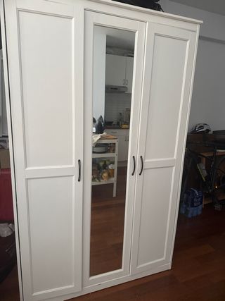 Armario Songesand  IKEA con espejo