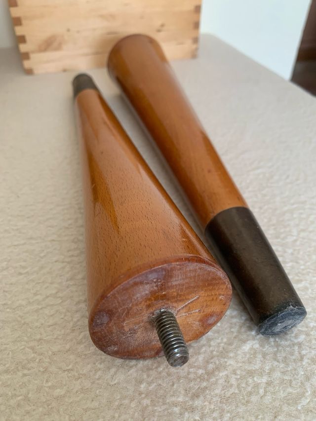 2 Patas de madera cónicas vintage