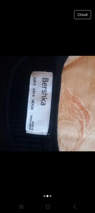 Top Bershka nero a coste