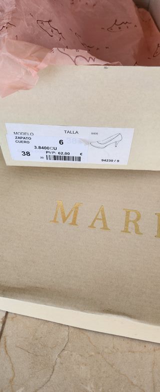 Zapatos de piel hechos en España.