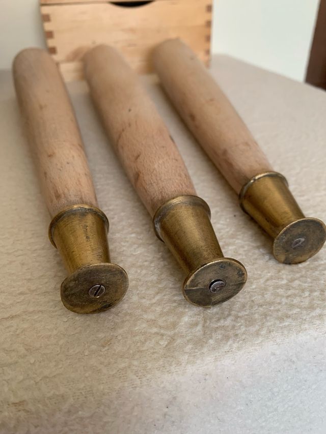 3 Patas de madera cónicas vintage