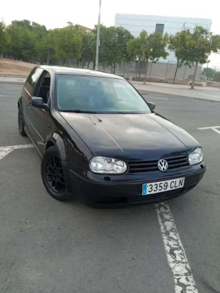 Volkswagen Golf 2003