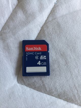 Canon EOS 1000D 