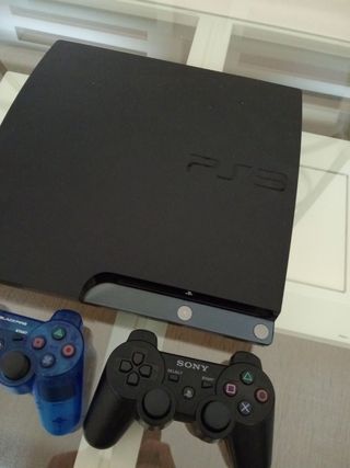 Consola PlayStation 3 + 2 Mandos