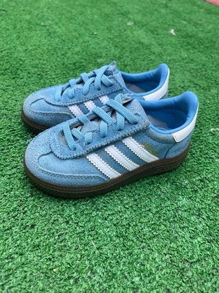 Adidas Spezial Azul y Blanco