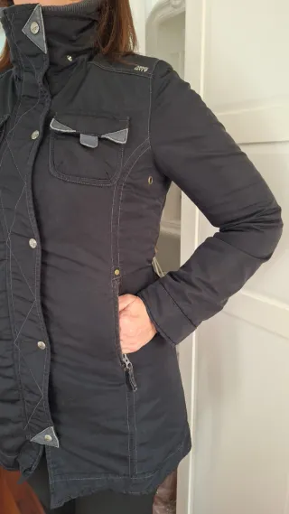 Parka Miss Sixty Negra Frío/Lluvia