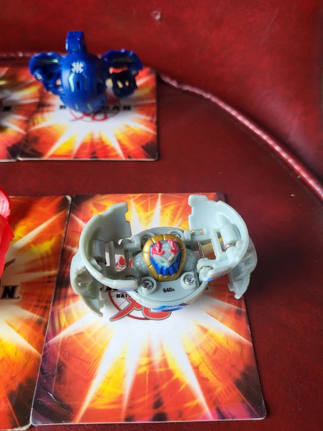 Lote 10 Bakugan