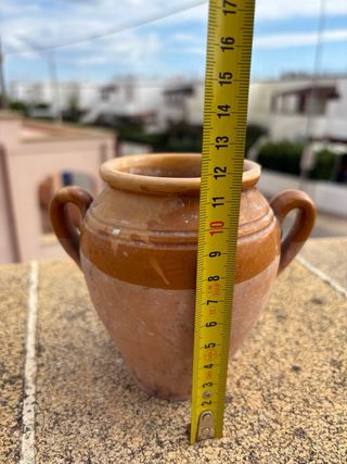 Anfora vintage in terracotta