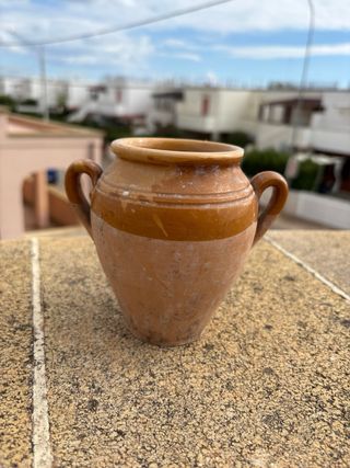 Anfora vintage in terracotta