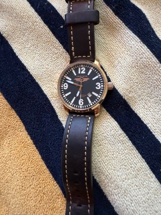 Reloj Vostok Negro y Dorado