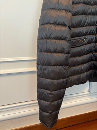 Cazadora acolchada gris Zara