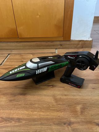 Barco RC Vector SR48 con mando
