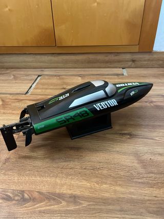 Barco RC Vector SR48 con mando