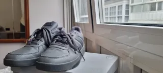 Adidas Courtbeat Gris Talla 44