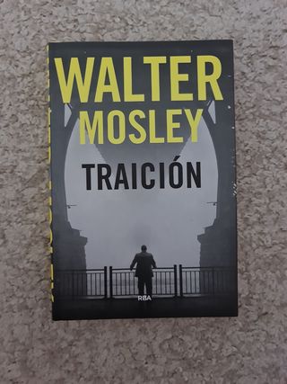 Traición. Premio Novela Policiaca 2018 (Spanish...