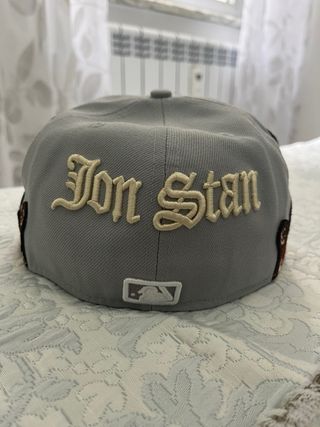 Berretto New Era Grigio con Patch